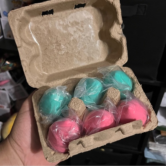 Beauty Bakerie Blending Eggs​ - Picture 3 of 3